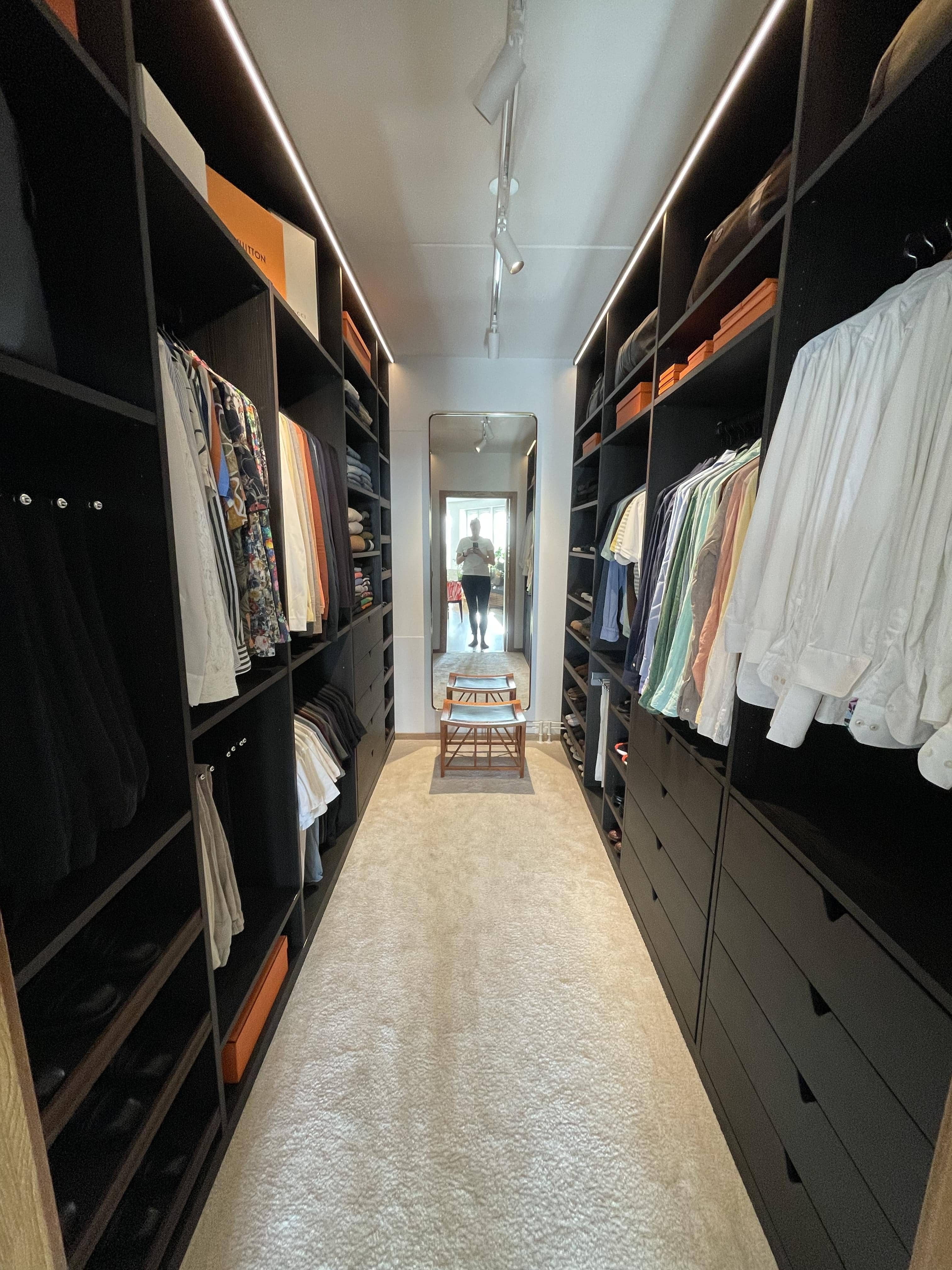 Walk-in Closet